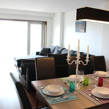The Porto Concierge - By The Lake